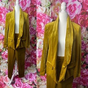 Women’s velvet suit